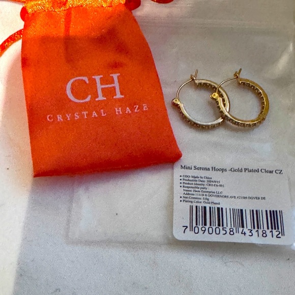 πβ¨ Crystal Haze Mini Serena Hoop Earrings β Gold + White Crystal Magic! β¨π - Picture 9 of 16